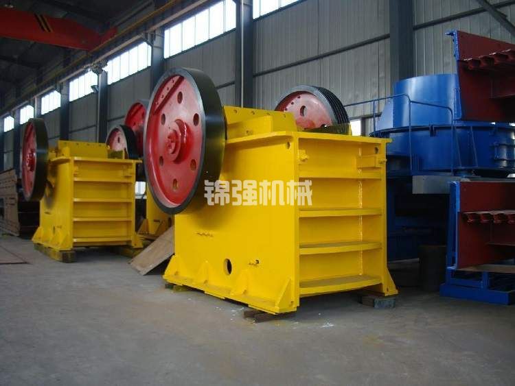 大型石子破碎機價格多少錢一臺？石料破碎機生產廠家哪家好？