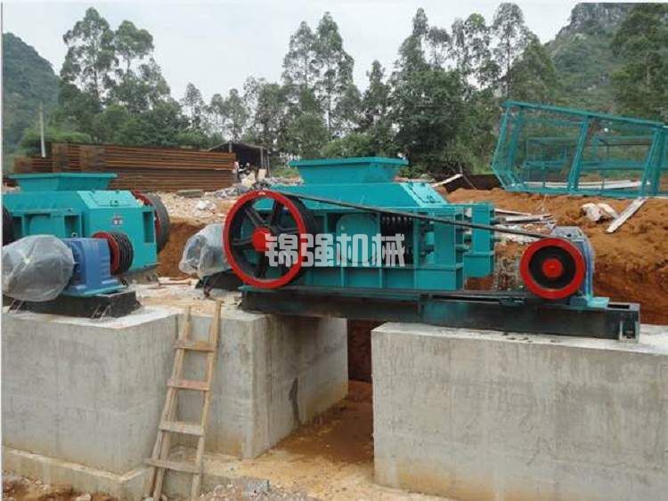 輥式破碎機(圖5) 對輥破碎機(圖5)